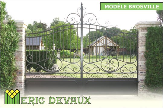 portail en fer forgé pour demeure normande