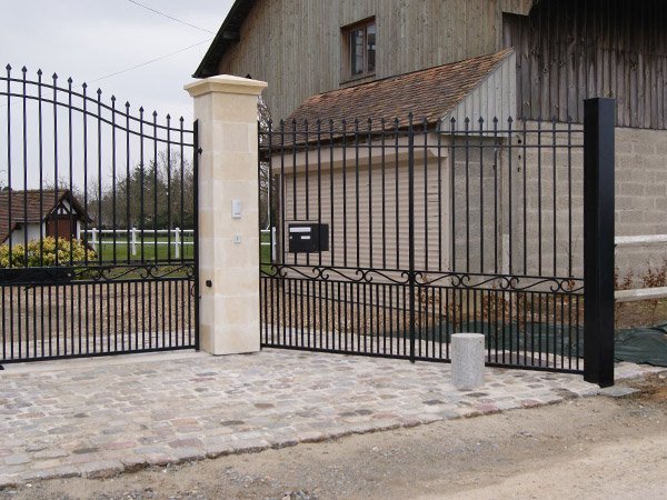 Grille de défense pour maison normande