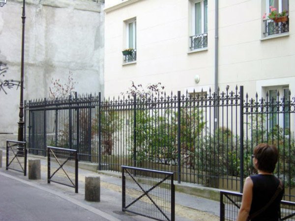 Grille de défense pour batiment