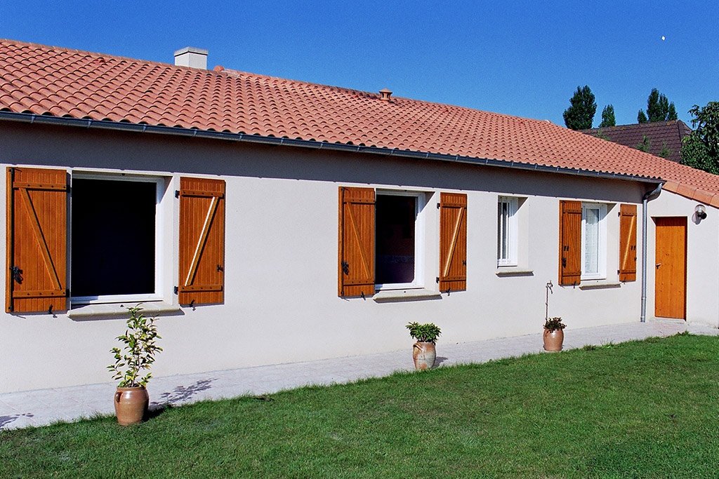 Volets bois sur mesure en Normandie