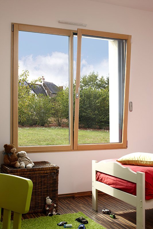 Fenêtre sur mesure mixte