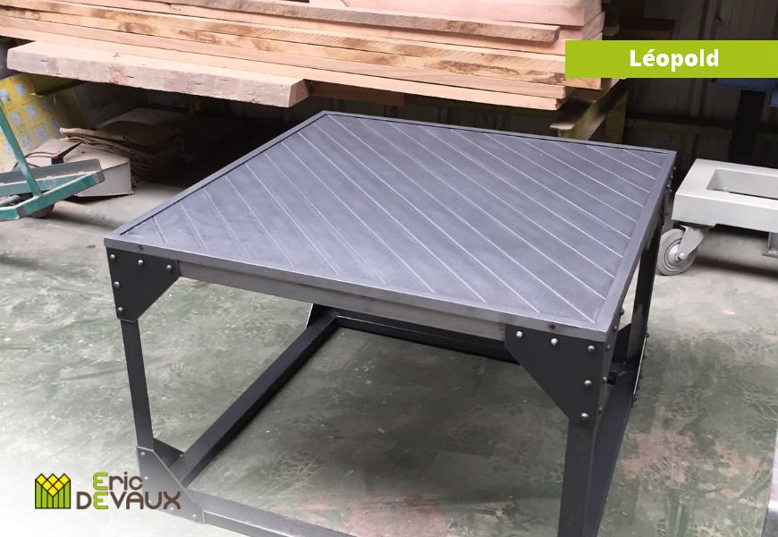 fabrication table basse acier brut