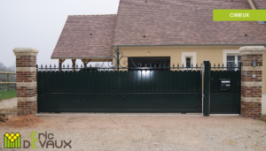 portail en ferronnerie coulissant sur mesure