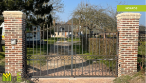 portail en ferronnerie adaptable sur mesure