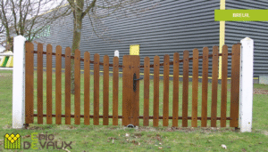 portail en bois à battant simple sur mesure