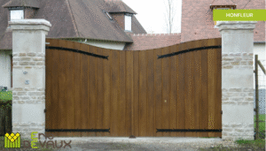 portail en bois sur mesure style concave