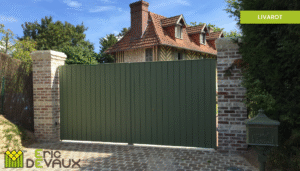 portail en bois sur mesure maison normande