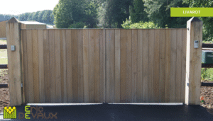 portail en bois sur mesure grande taille