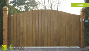 portail en bois forme ronde en hauteur