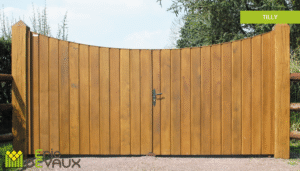 portail bois forme concave en haut