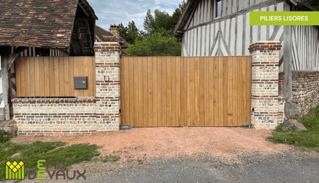 exemple de piliers pour portail bois