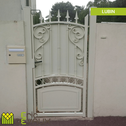 exemple de portillon en ferronnerie avec pic anti intrusion