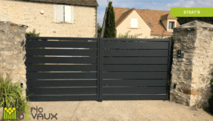 portail en aluminium ajouré horizontal