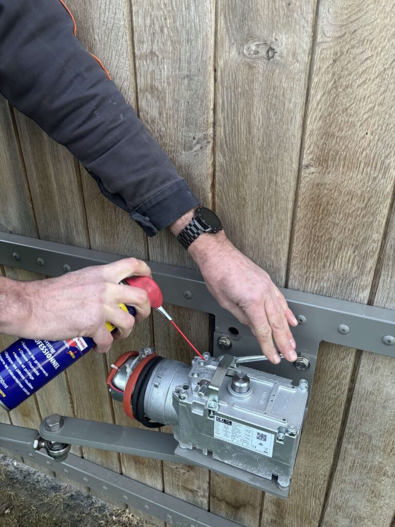 entretien système de motorisation de portail extérieur